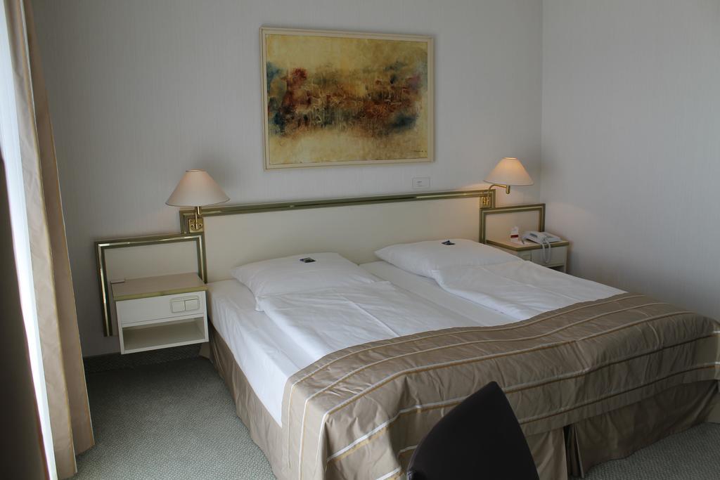 Panoramahotel Waldenburg 瓦尔登堡 客房 照片